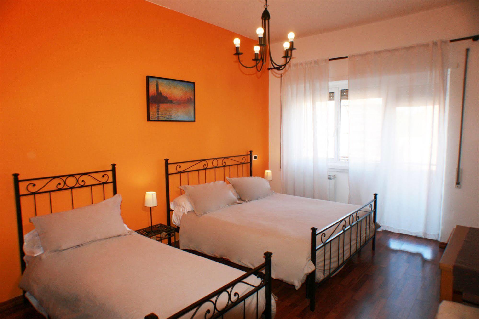 Lt Rooms Rome Bagian luar foto